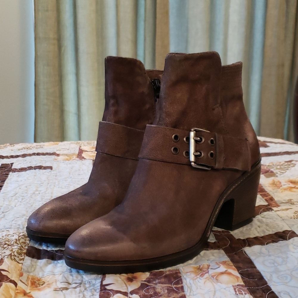 Miz Mooz brown leather booties